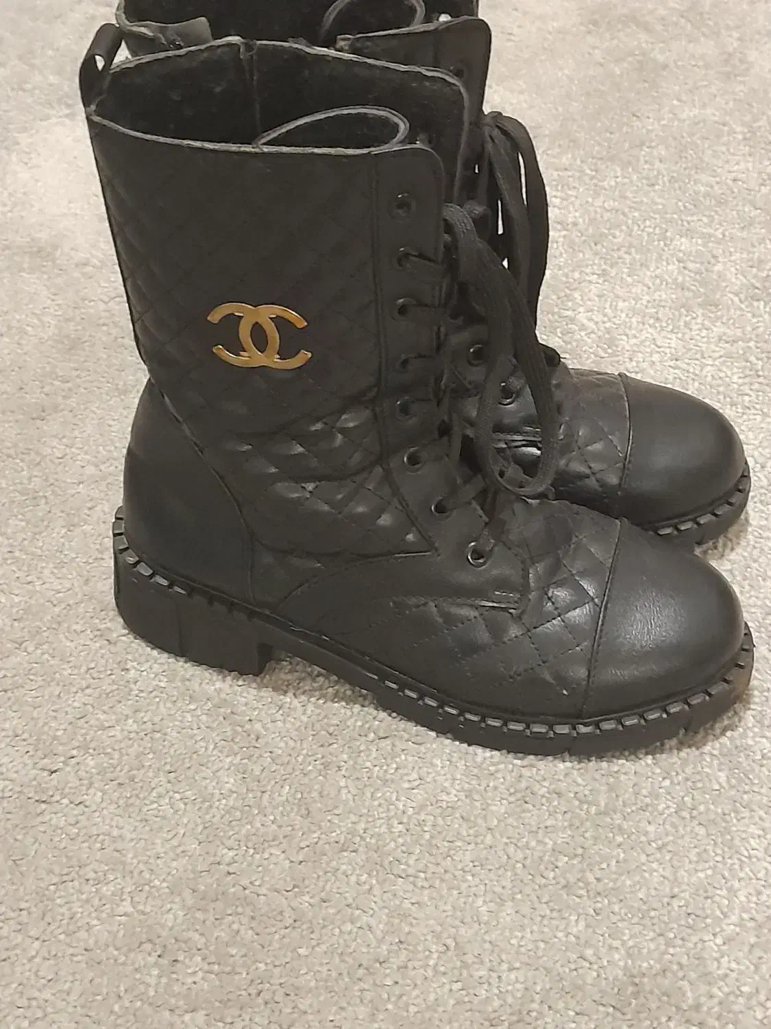 پوتین|کیف، کفش، کمربند|بروجرد, |دیوار