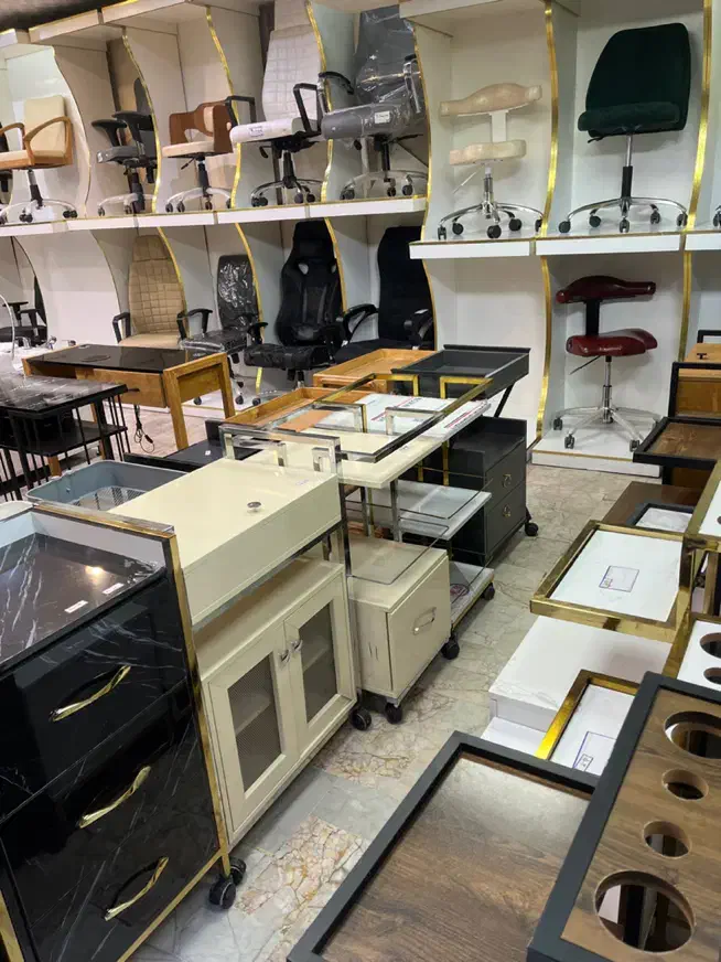 میز کار|آرایشگاه و سالنهای زیبایی|مشهد, آبکوه|دیوار