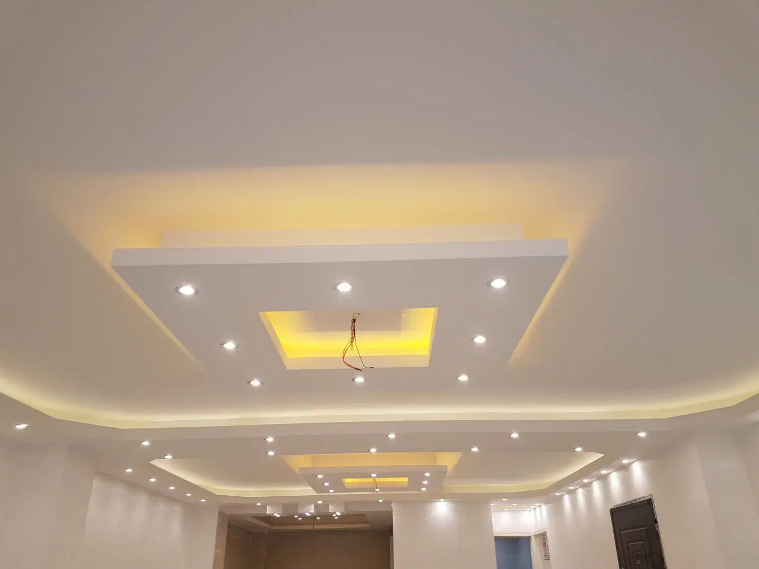 سیم کشی ساختمان صفر تا صد برقکاری و رفع اتصالات|خدمات پیشه و مهارت|تبریز, |دیوار