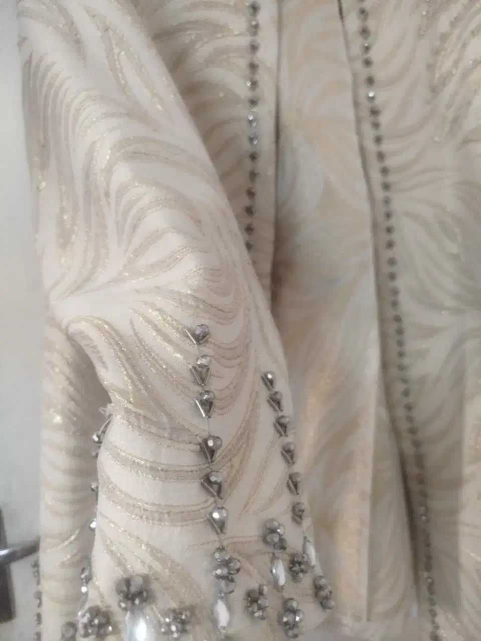 لباس|لباس|اصفهان, ارداجی|دیوار