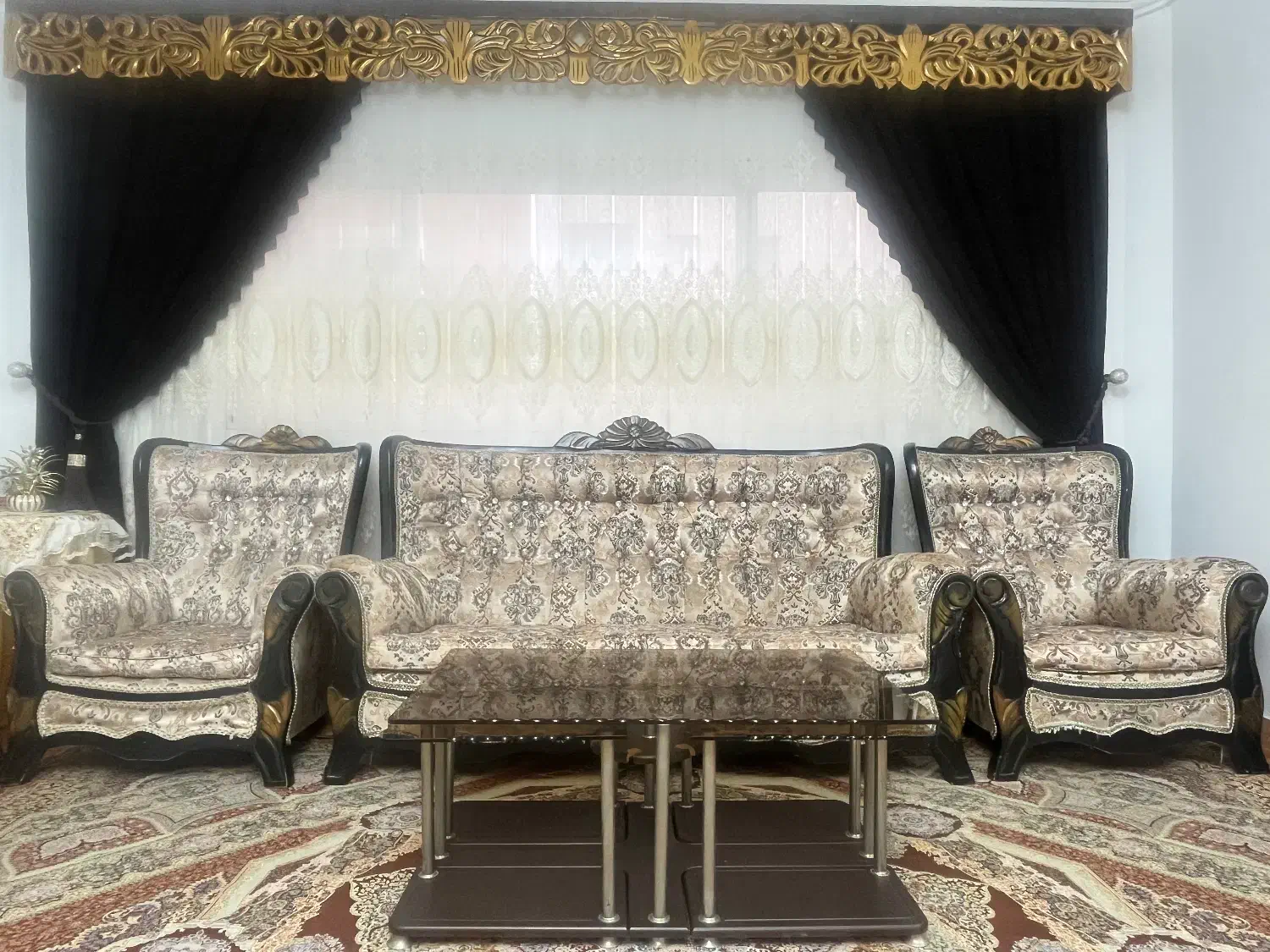 دو دست مبل هشت نفره + دو عدد مبل یکنفره|مبلمان خانگی و میز عسلی|آمل, |دیوار