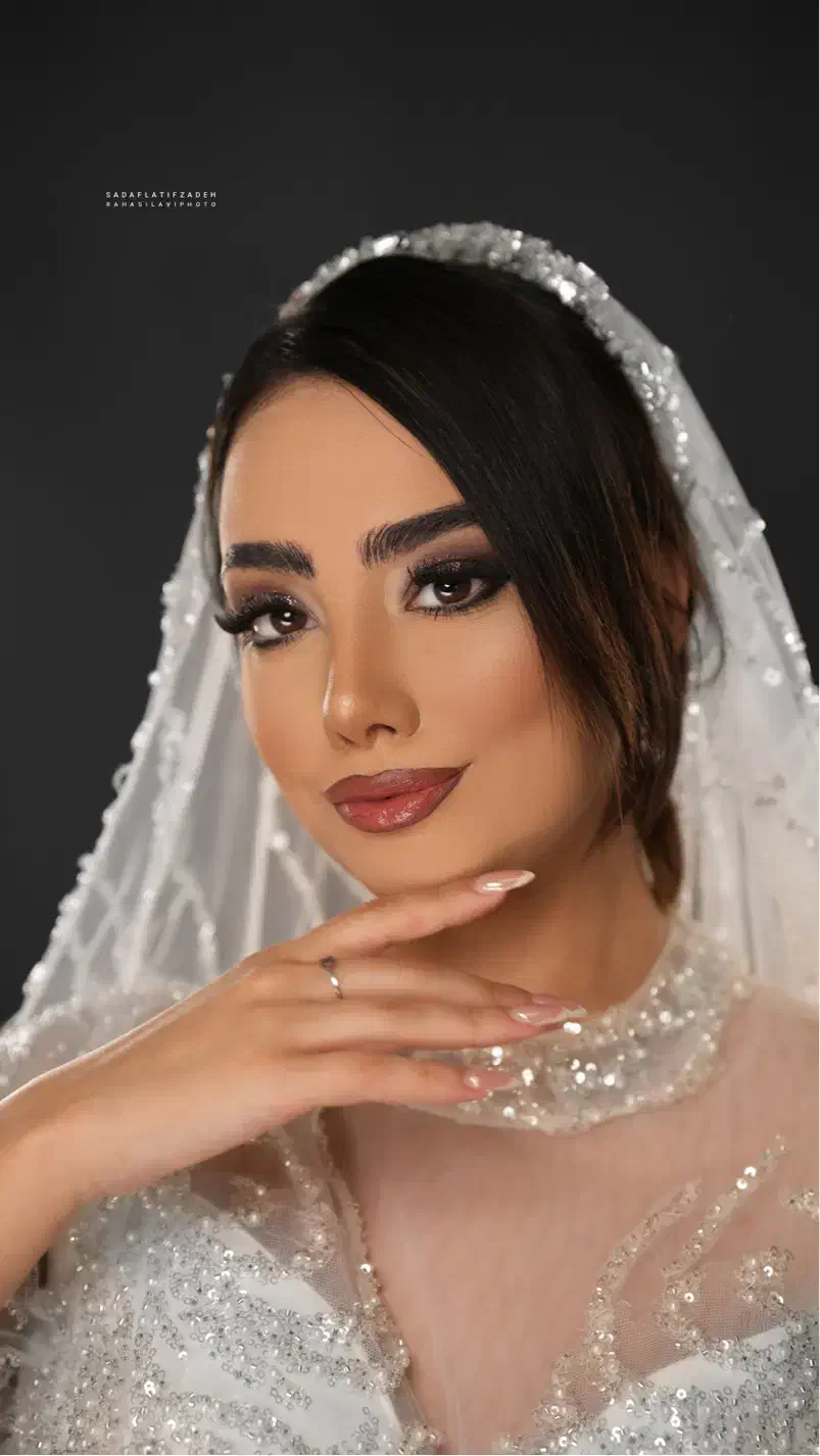 میکاپ عروس و همراه رایگان|خدمات آرایشگری و زیبایی|رشت, آب و برق|دیوار