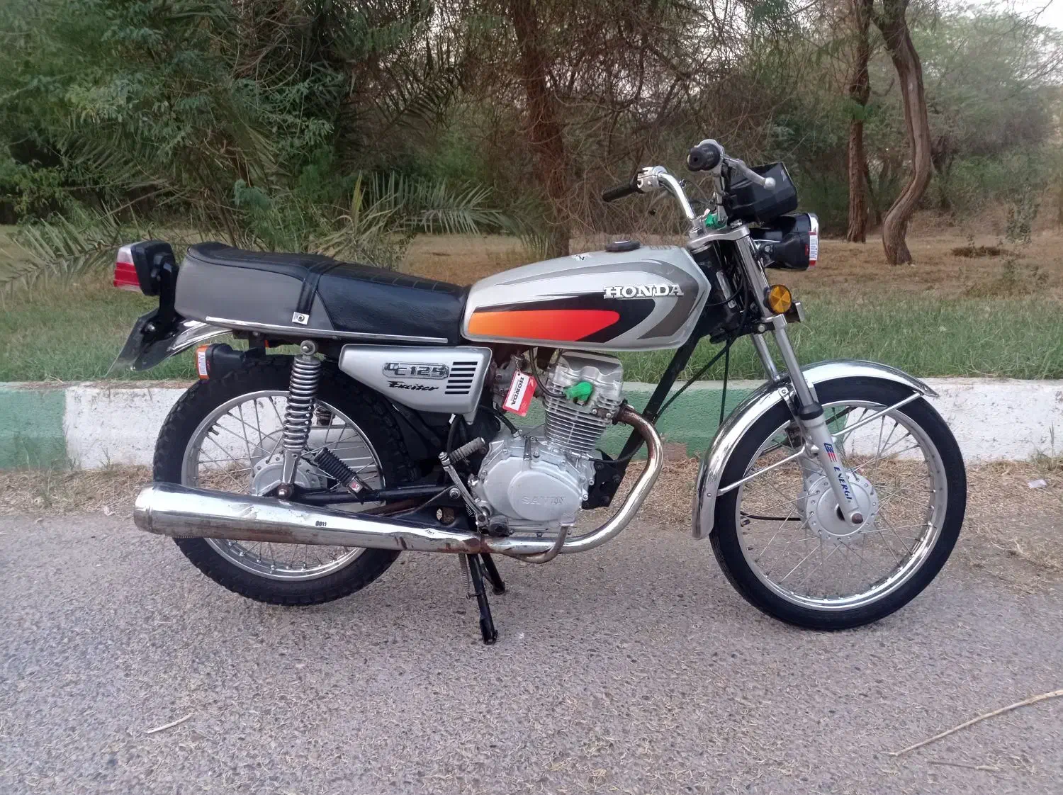 ساوین 89|موتورسیکلت|شوشتر, |دیوار