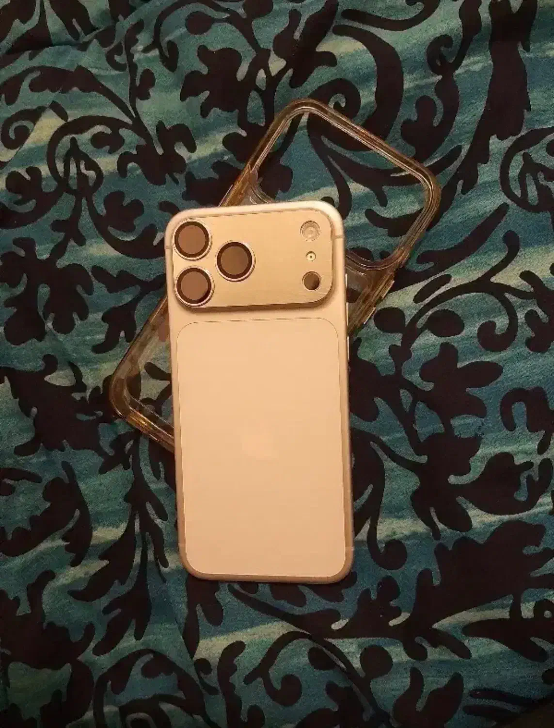 ۱۷ پرو‌مکس zaa|موبایل|مشهد, شریف|دیوار