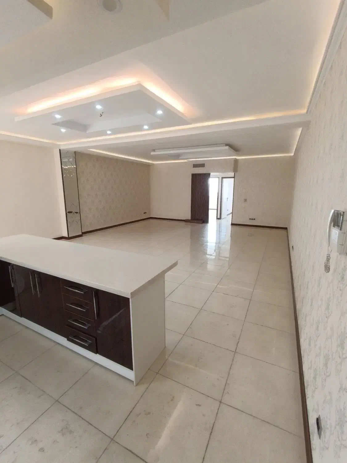 آپارتمان متراژهای  ۷۵ و ۱۰۰ و ۱۱۵ متر