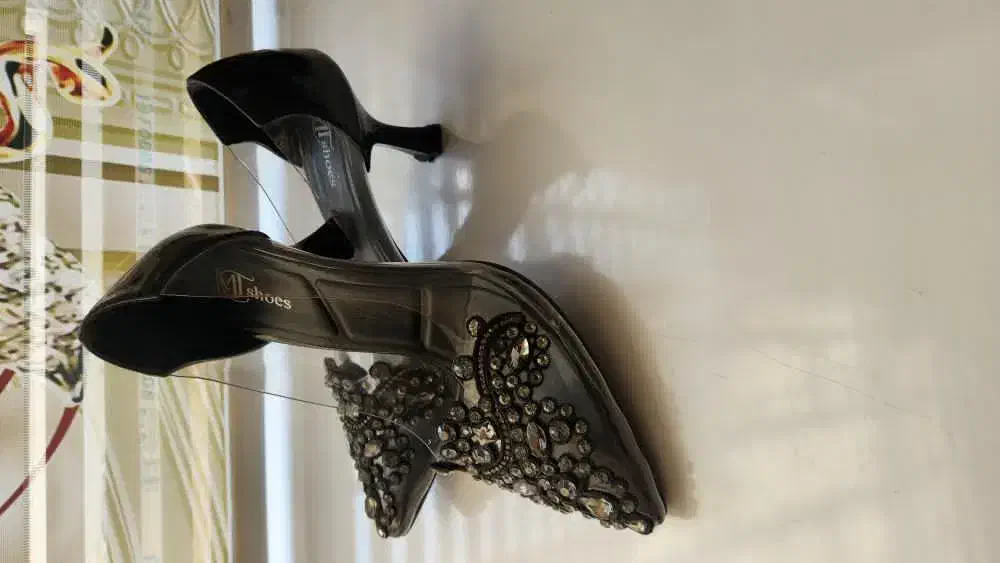 کفش مجلسی نگین‌دار شیک طرح طلقی نو|کیف، کفش، کمربند|نسیم‌شهر, |دیوار