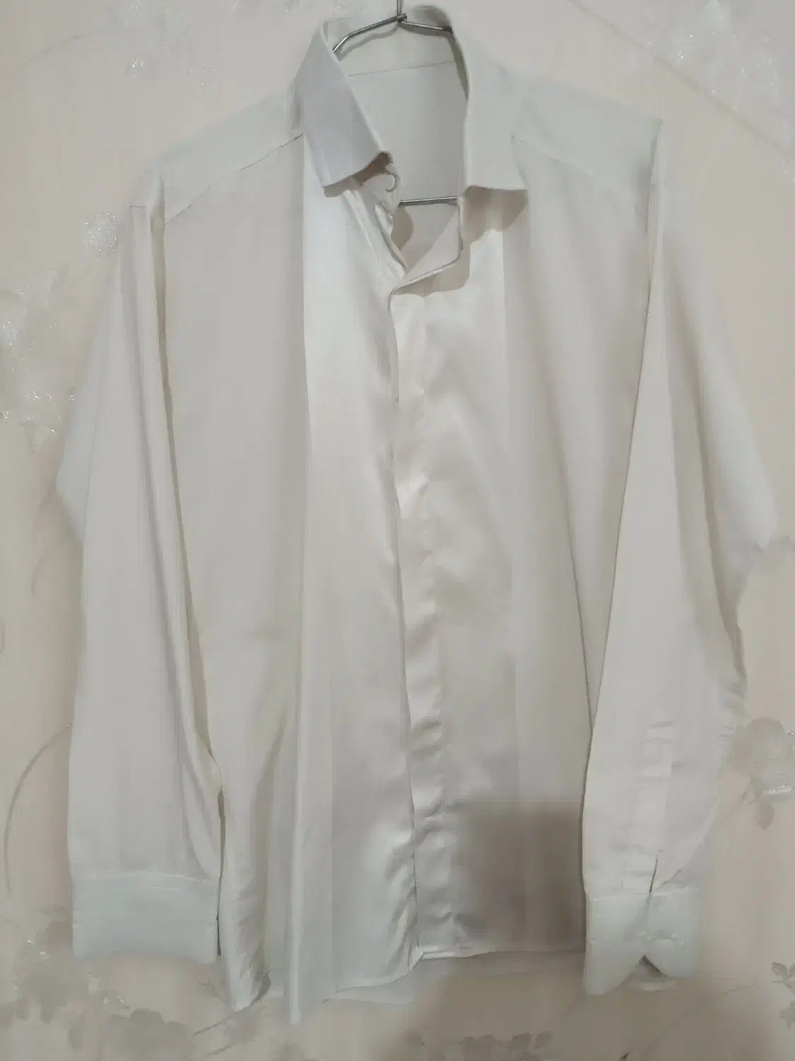 لباس|لباس|تربتحیدریه, شهرک ولیعصر|دیوار