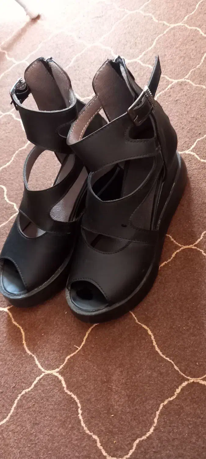 کفش زنانه مردانه کفش چرم کفش ارزان|کیف، کفش، کمربند|اصفهان, سرچشمه|دیوار