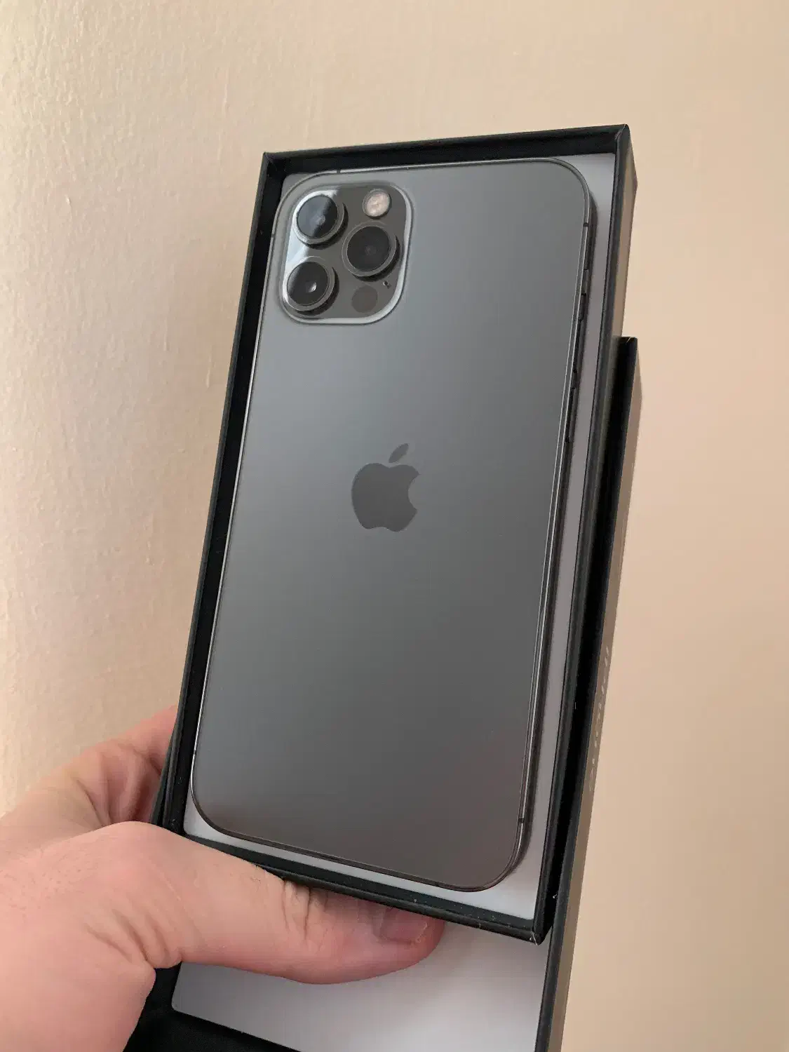 12pro|موبایل|نقده, |دیوار