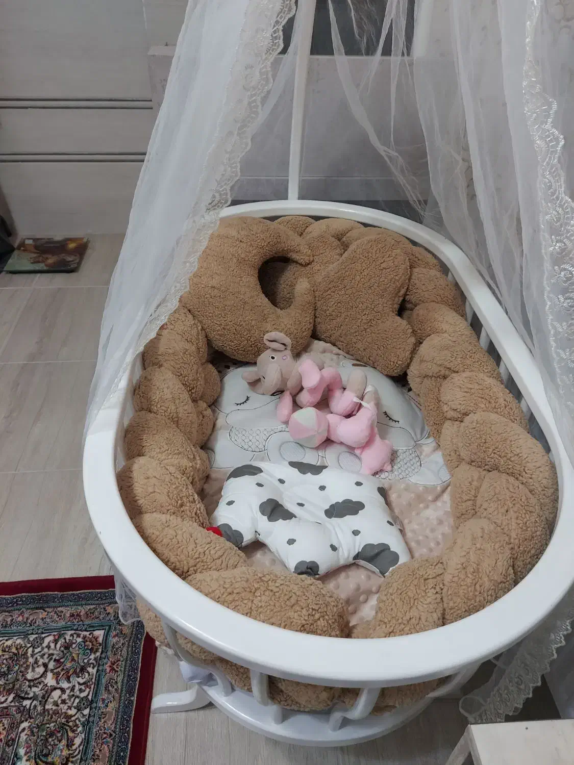 تخت نوزاد و کودک|اسباب و اثاث بچه|بانه, |دیوار