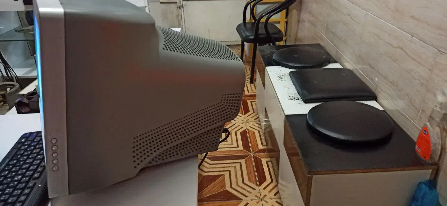 مانیتور قدیمی سامسونگ سالم|رایانه رومیزی|مشهد, انقلاب|دیوار