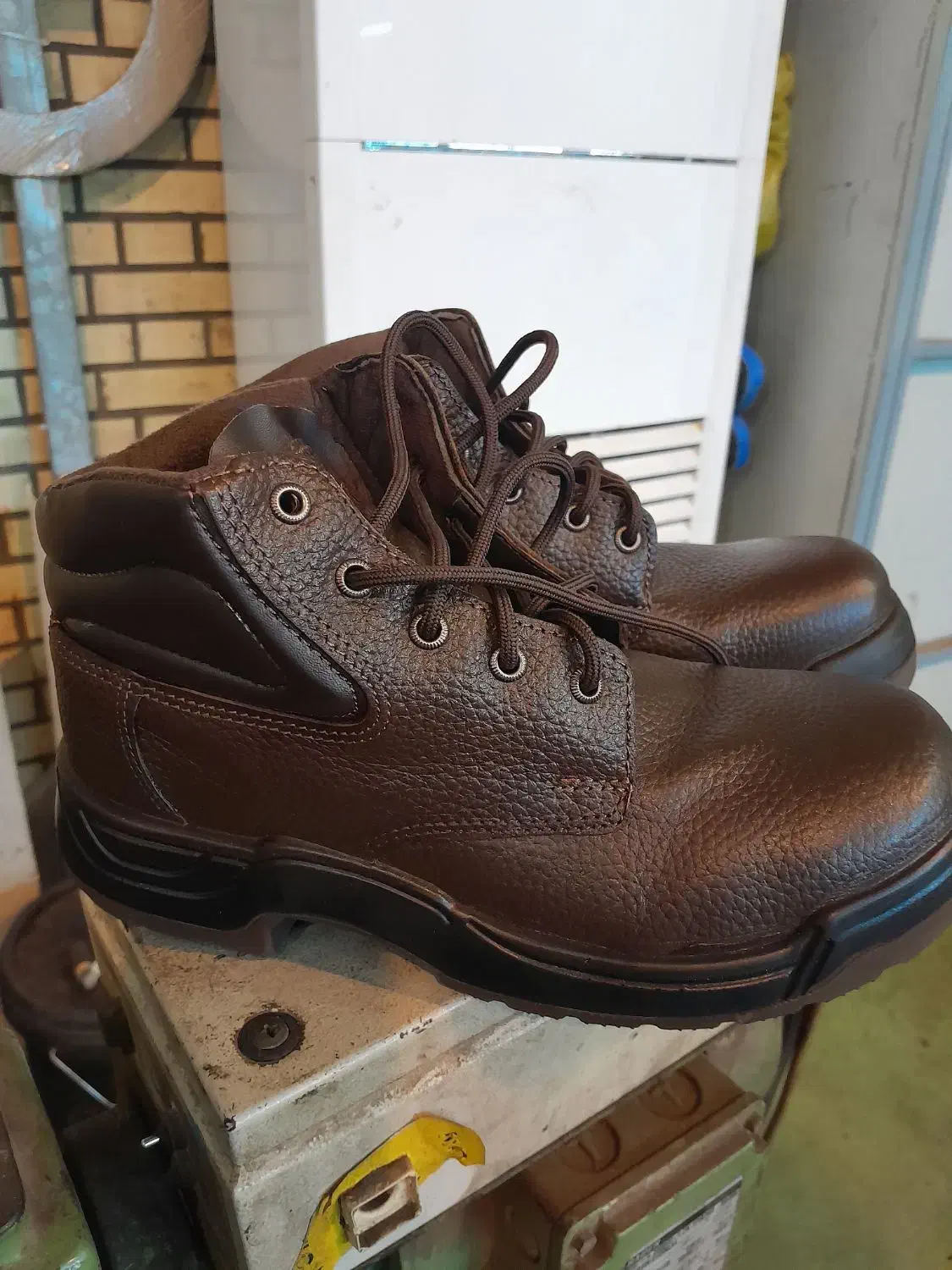 کفش ایمنی بهشتیان شماره ۴۱|کیف، کفش، کمربند|یاسوج, |دیوار