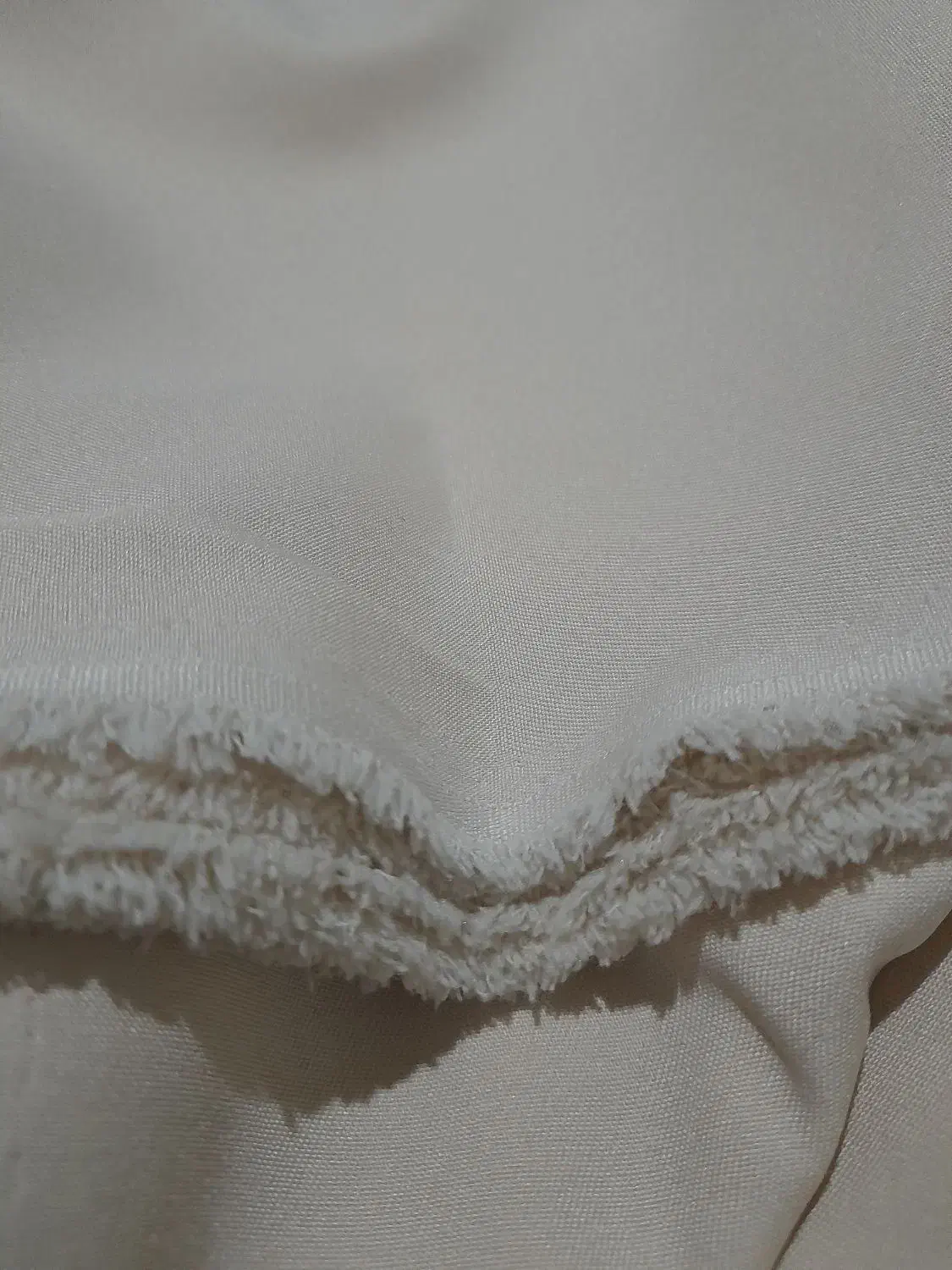 پارچه مازاراتی رنگ کرم|لباس|بناب, |دیوار