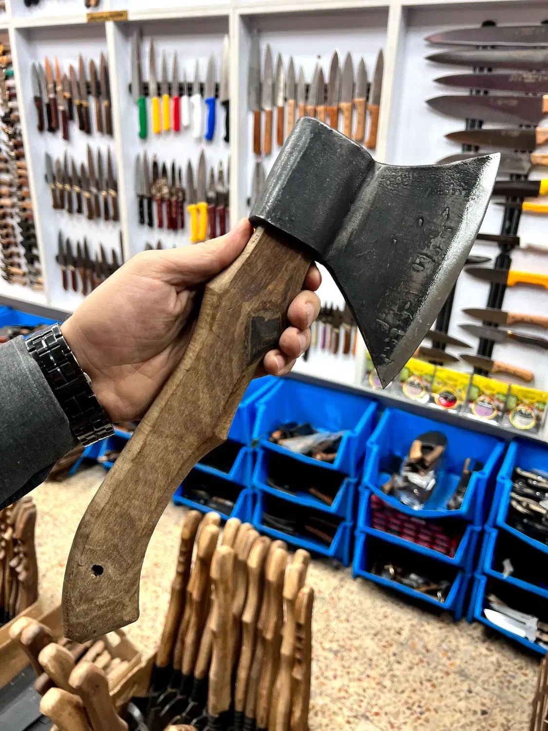 تبر آهنبر استاد مهدی ارسال با پست رایگان|کوهنوردی و کمپینگ|تهران, زنجان جنوبی|دیوار