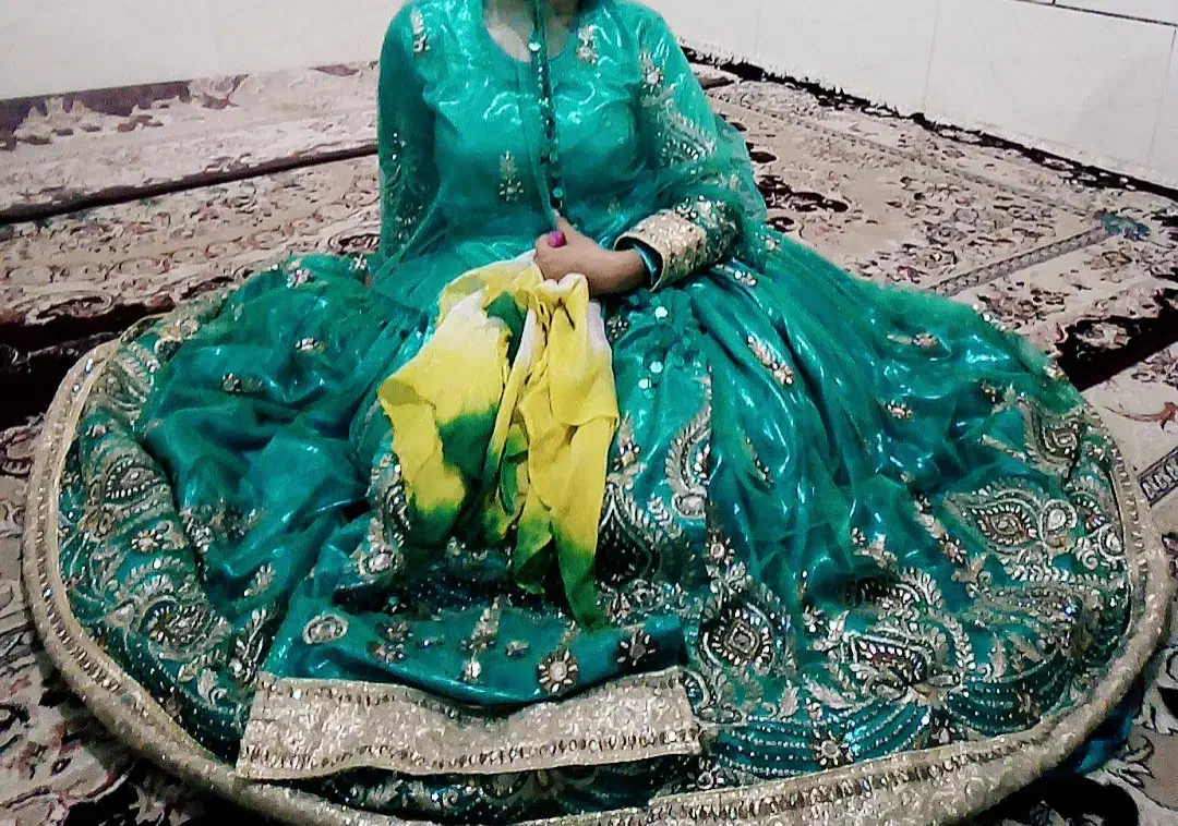 فروش فوری لباس محلی|لباس|آباده, |دیوار