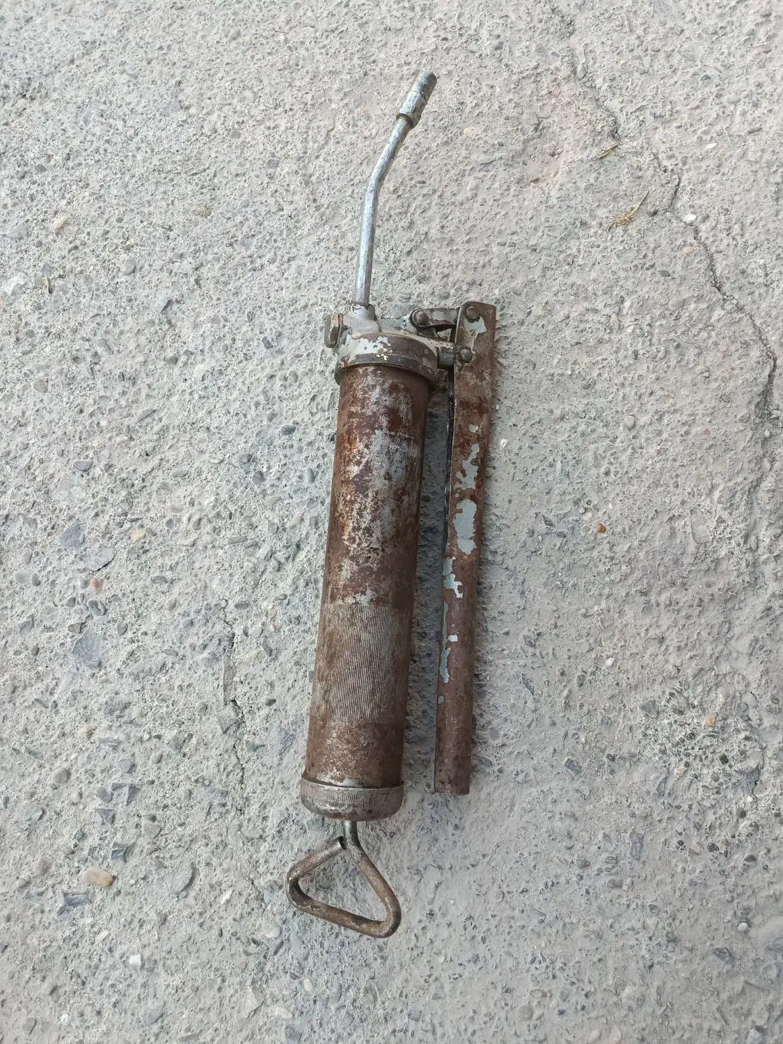 گریس پمپ دستی|کلکسیون اشیاء عتیقه|خمینی‌شهر, |دیوار