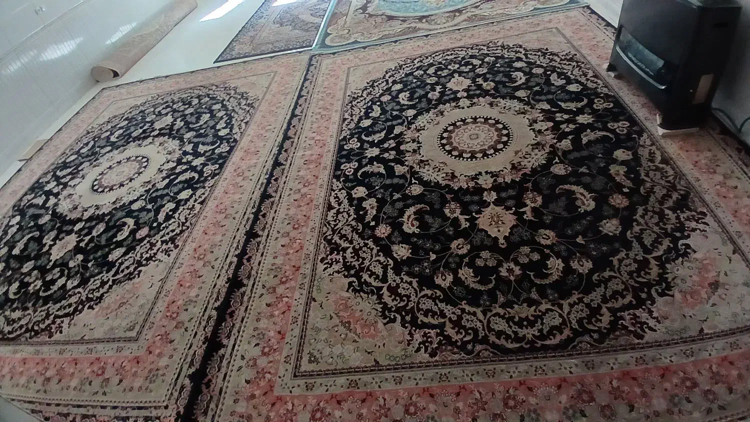 فرش ۱۲ متری|فرش|کاشان, کارگر|دیوار