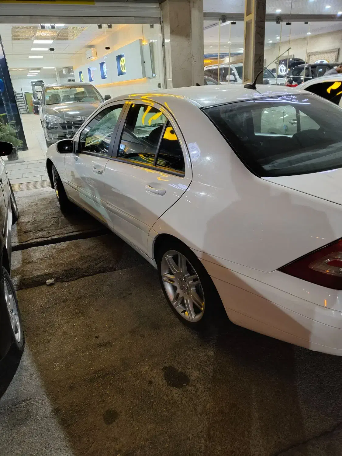 بنز c240 اتومات سند شخصی|خودرو سواری و وانت|شیراز, باغ تخت|دیوار