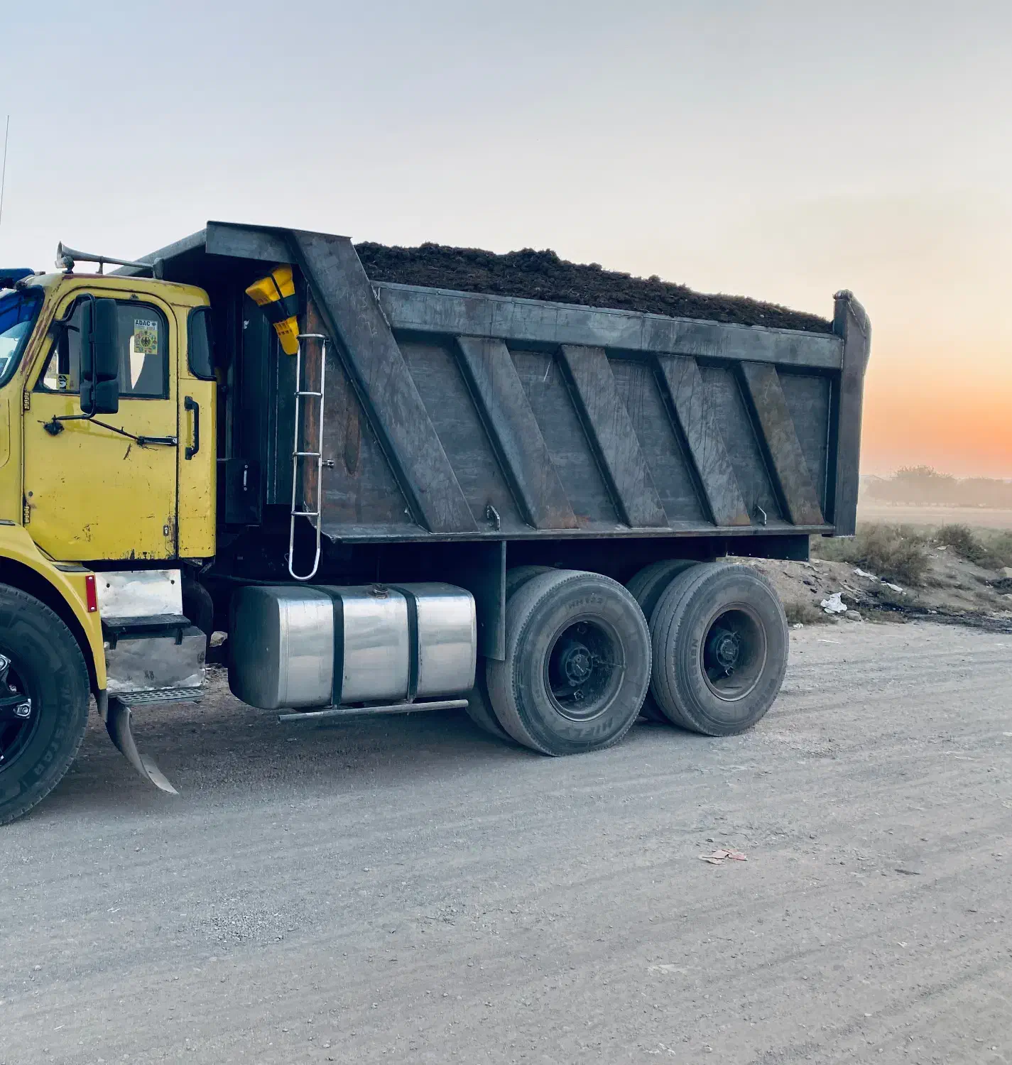 پخش کود حیوانی گاوی گوسفندی درکل تهران خاک باغچه|خدمات باغبانی و درختکاری|پاکدشت, پاکدشت (مامازند)|دیوار