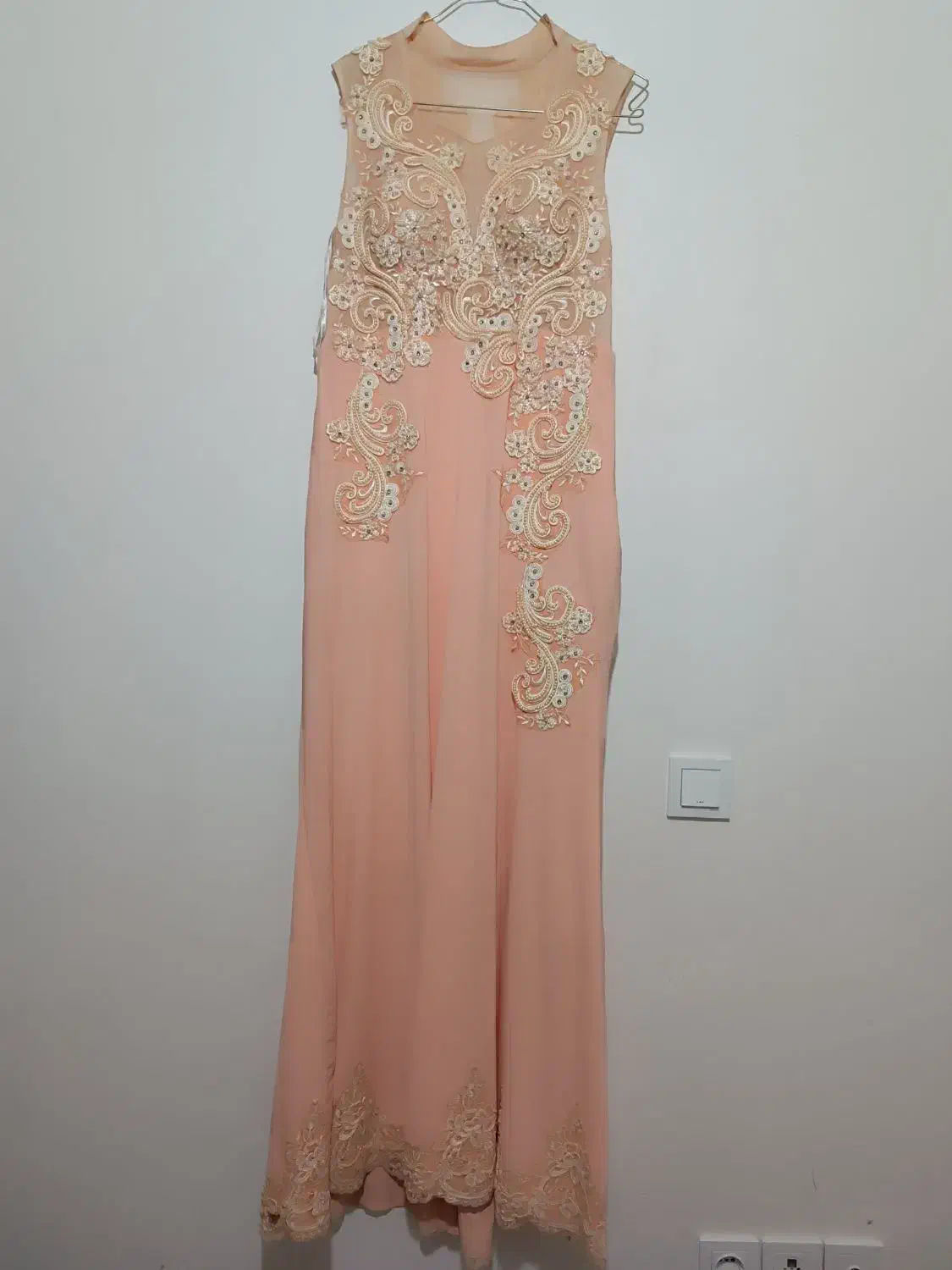 لباس مجلسی|لباس|همدان, |دیوار