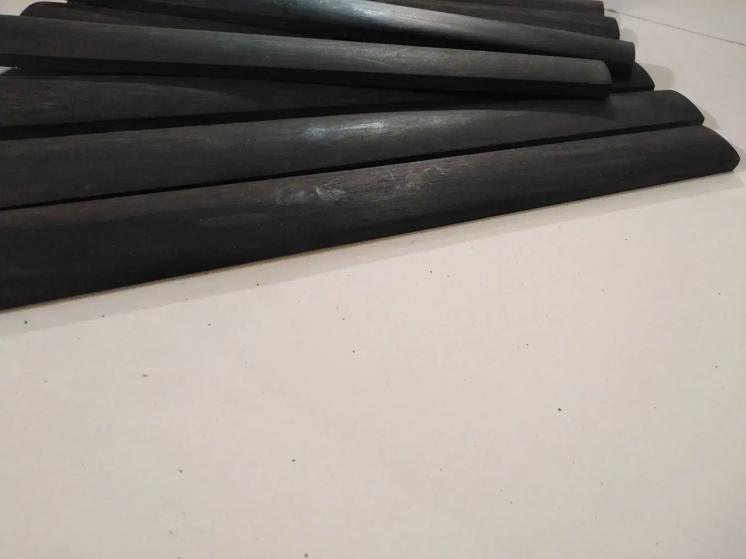 گریف ویلن|ویولن|تبریز, |دیوار