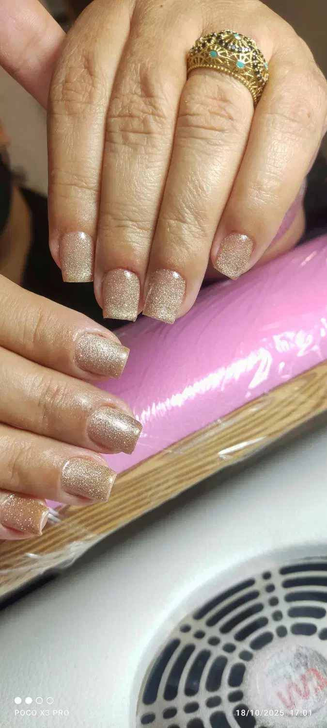 کاشت ناخن|خدمات آرایشگری و زیبایی|کرمانشاه, |دیوار