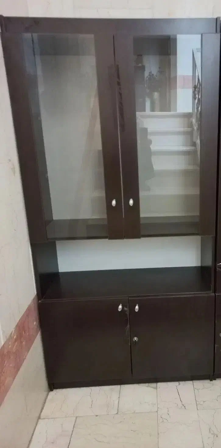 کمد ، کتابخونه .|کتابخانه، شلف، قفسه‌های دیواری|تهران, پرستار|دیوار