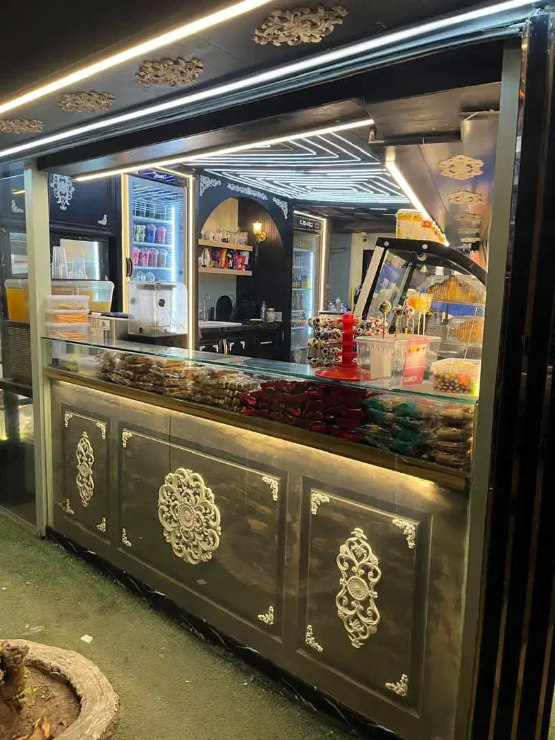 فروش کافه با تجهیزات و دکوراسیون با موقعیت عالی|کافیشاپ و رستوران|یاسوج, |دیوار