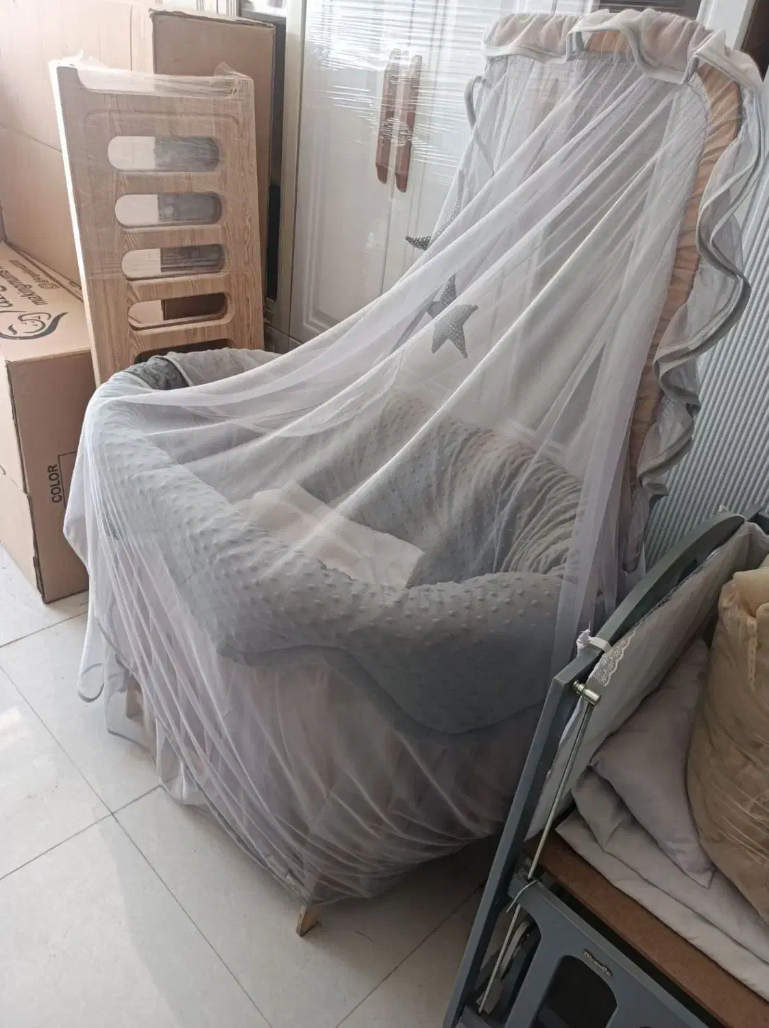 لندو وتخت|تخت و سرویس خواب|کبودرآهنگ, |دیوار