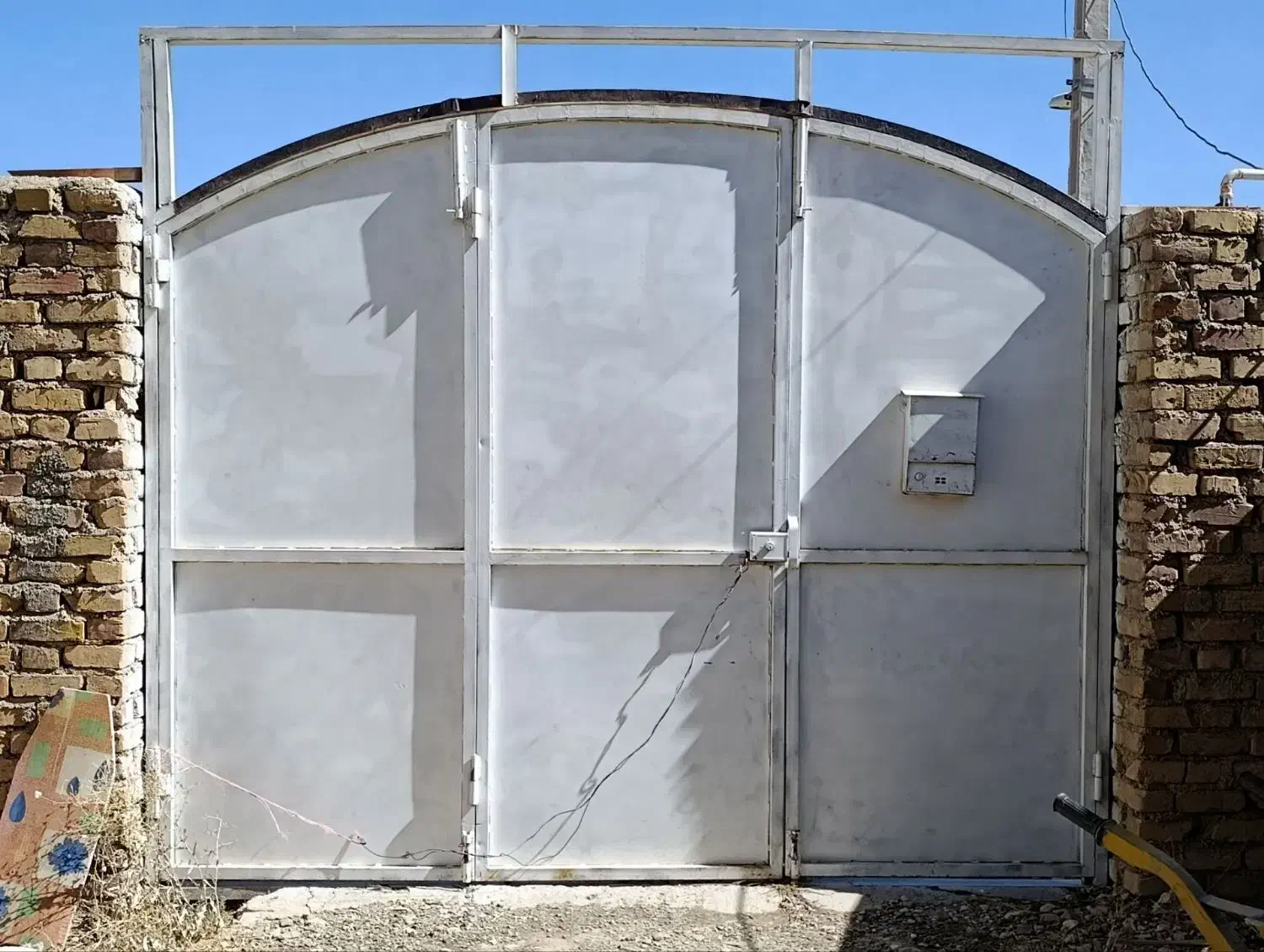 درب حیاط|مصالح و تجهیزات ساختمان|قیدار, |دیوار