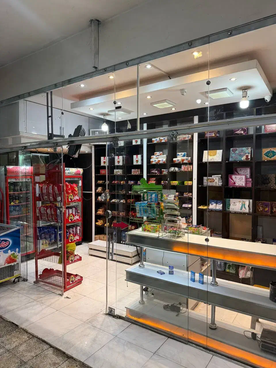 واگذاری اجاره مغازه|اجارهٔ مغازه و غرفه|فولادشهر, بوستان خلیج فارس|دیوار