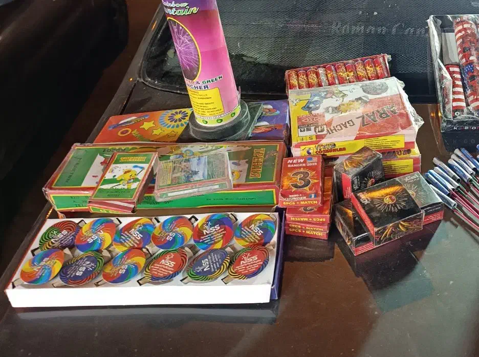 لوازم آتش بازی و جشن ها|اسباب‌‌بازی|تهران, سلسبیل شمالی|دیوار