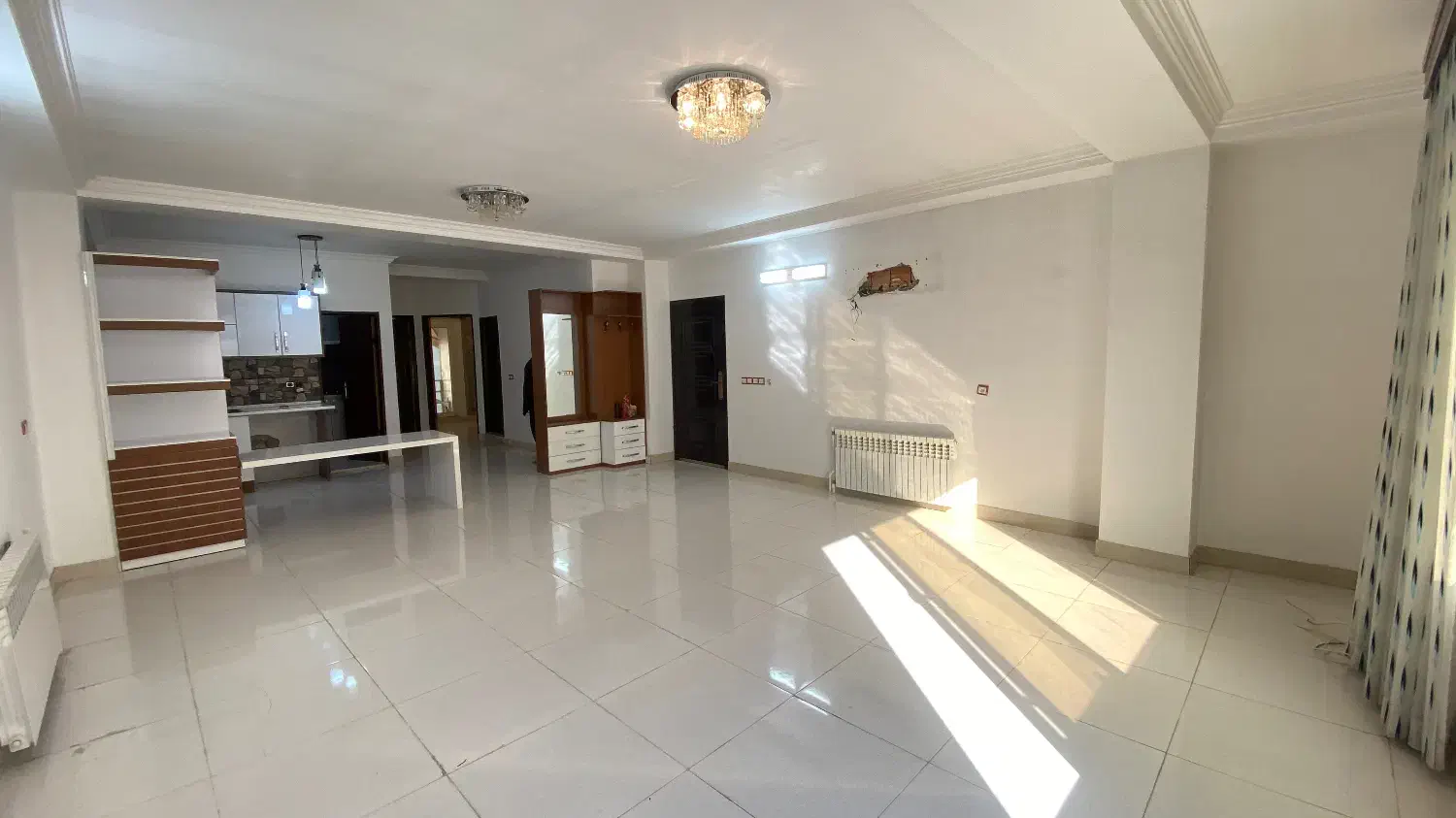 فروش آپارتمان۹۷متر طبقه اول تمیز ومرتب خ طالب‌آملی|فروش آپارتمان|آمل, |دیوار