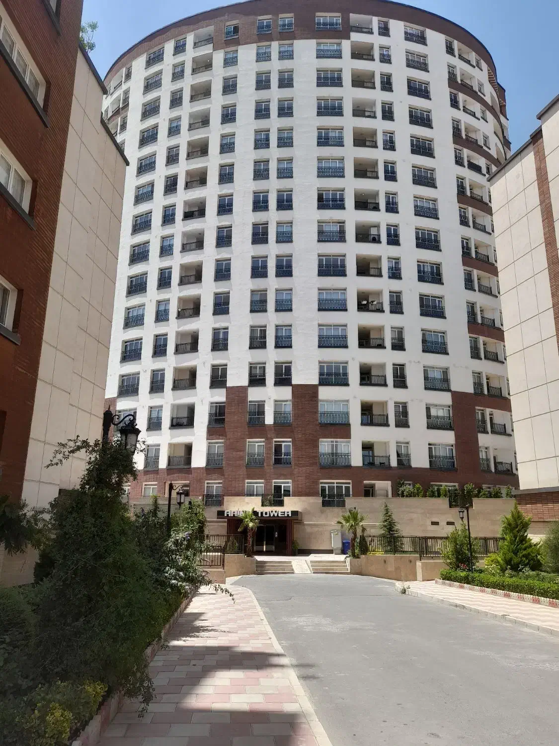 نقاشیساختمانرنگارنگوبرقساختمانصفرتاصد|خدمات پیشه و مهارت|محمدشهر, شهرک چمران|دیوار