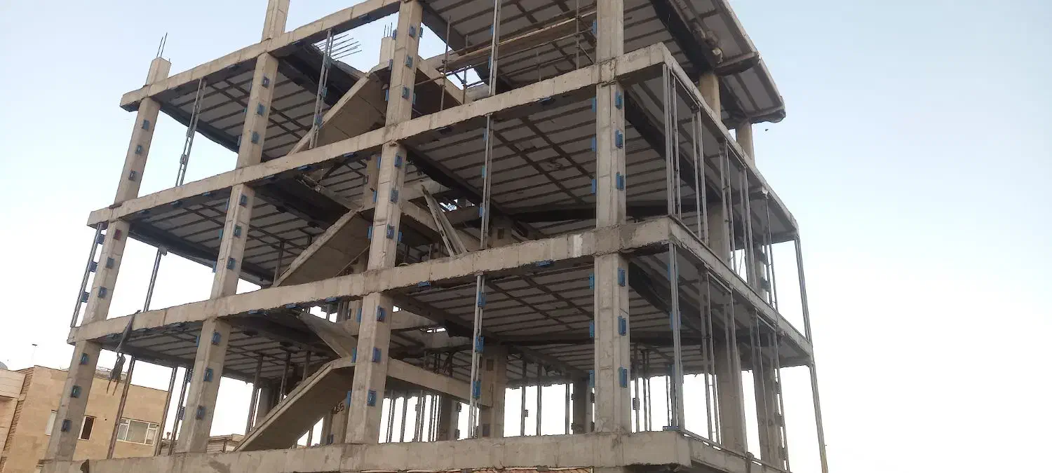 جوشکاری و نصب والپست و نبش کشی کشویی|خدمات پیشه و مهارت|خوی, |دیوار