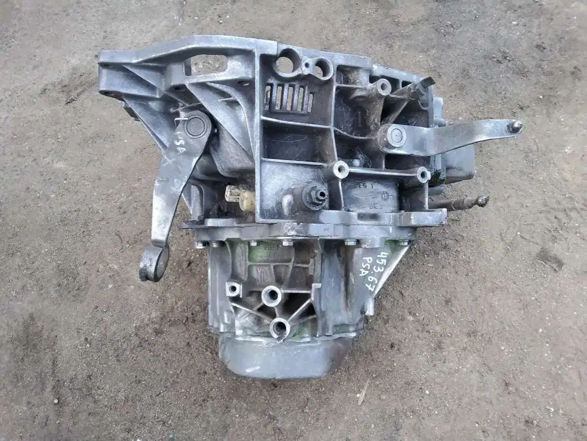 گیربکس پژو دست چین|قطعات یدکی و لوازم جانبی|ملایر, |دیوار