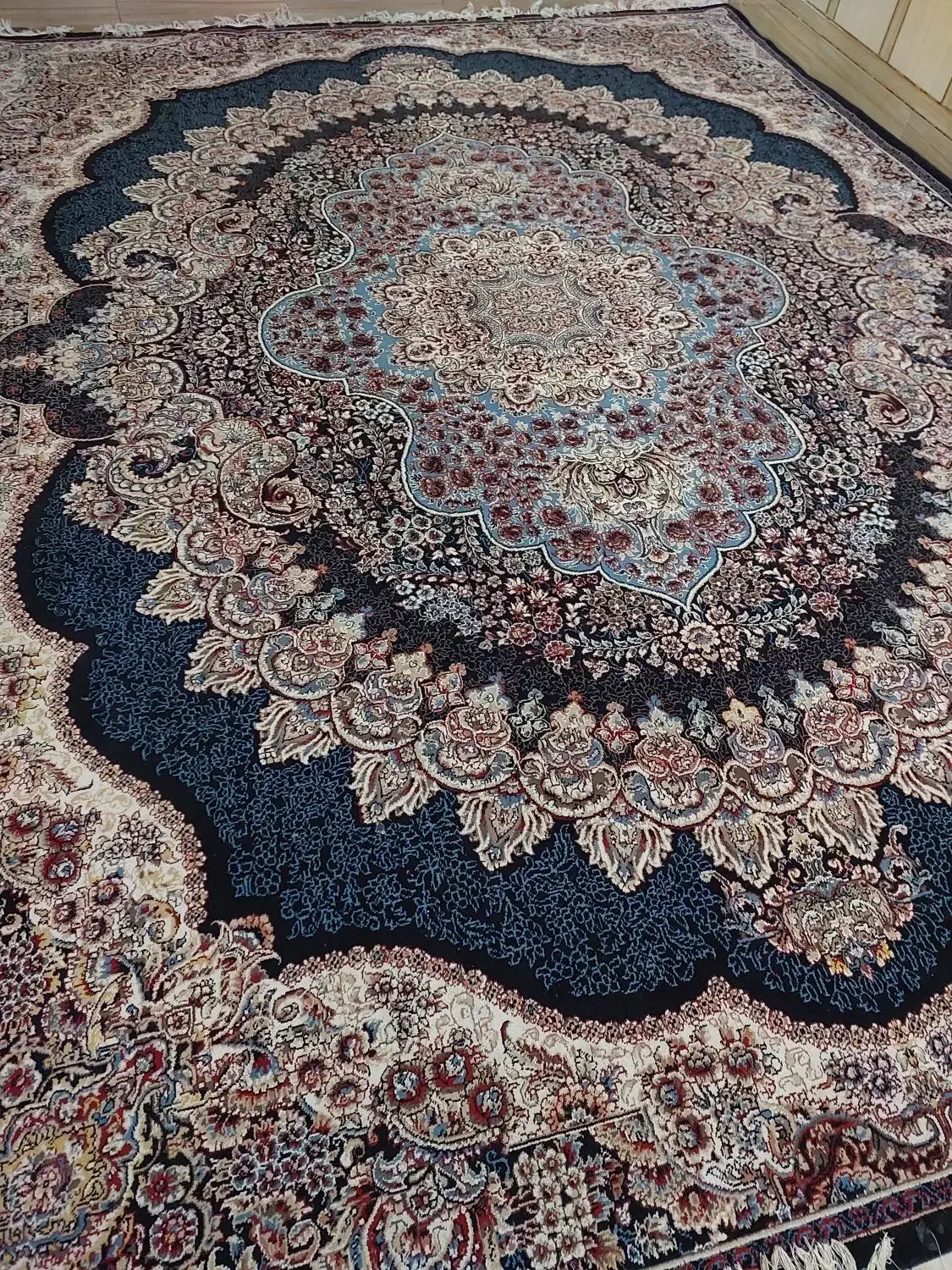 جفت قالی ۱۲متری ۷۰۰شانه تراکم ۲۵۵۰نگین مشهد|فرش|شوشتر, |دیوار