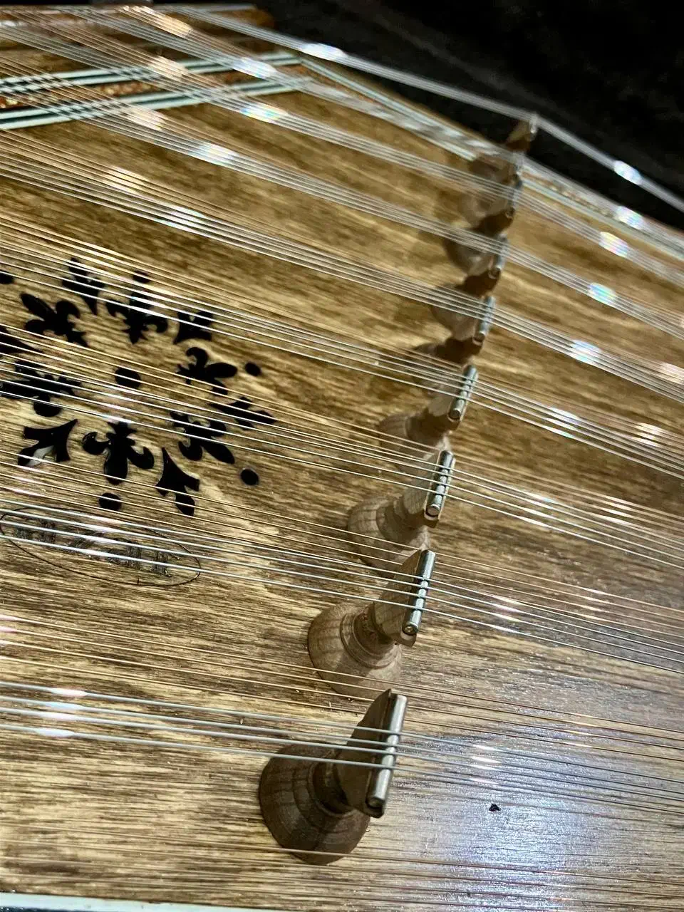 سنتور نو و طرح دار|سازهای سنتی|رشت, پاستوریزه|دیوار