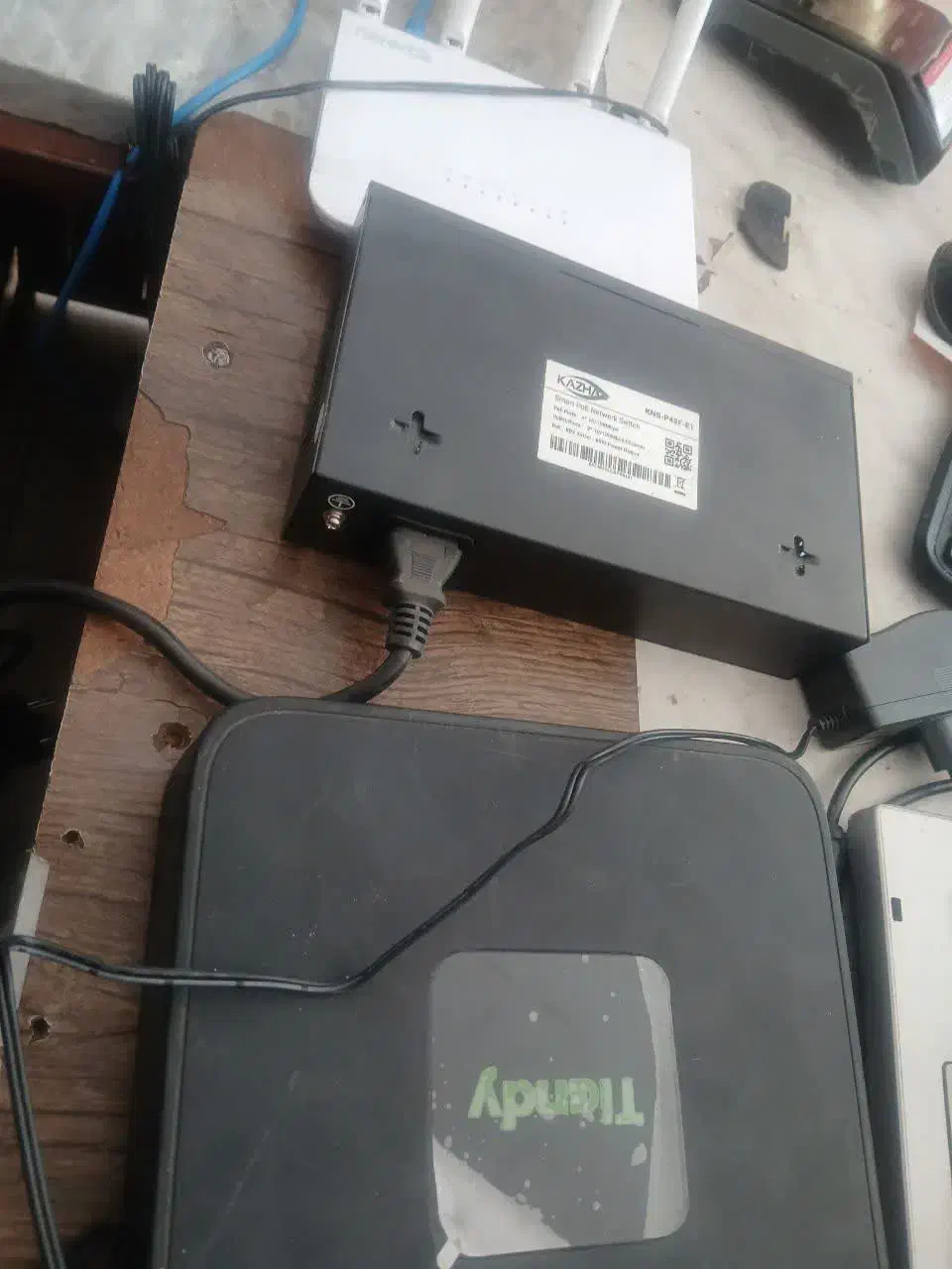 4تادوربین APکامل|دوربین مداربسته|قم, چهل درخت|دیوار