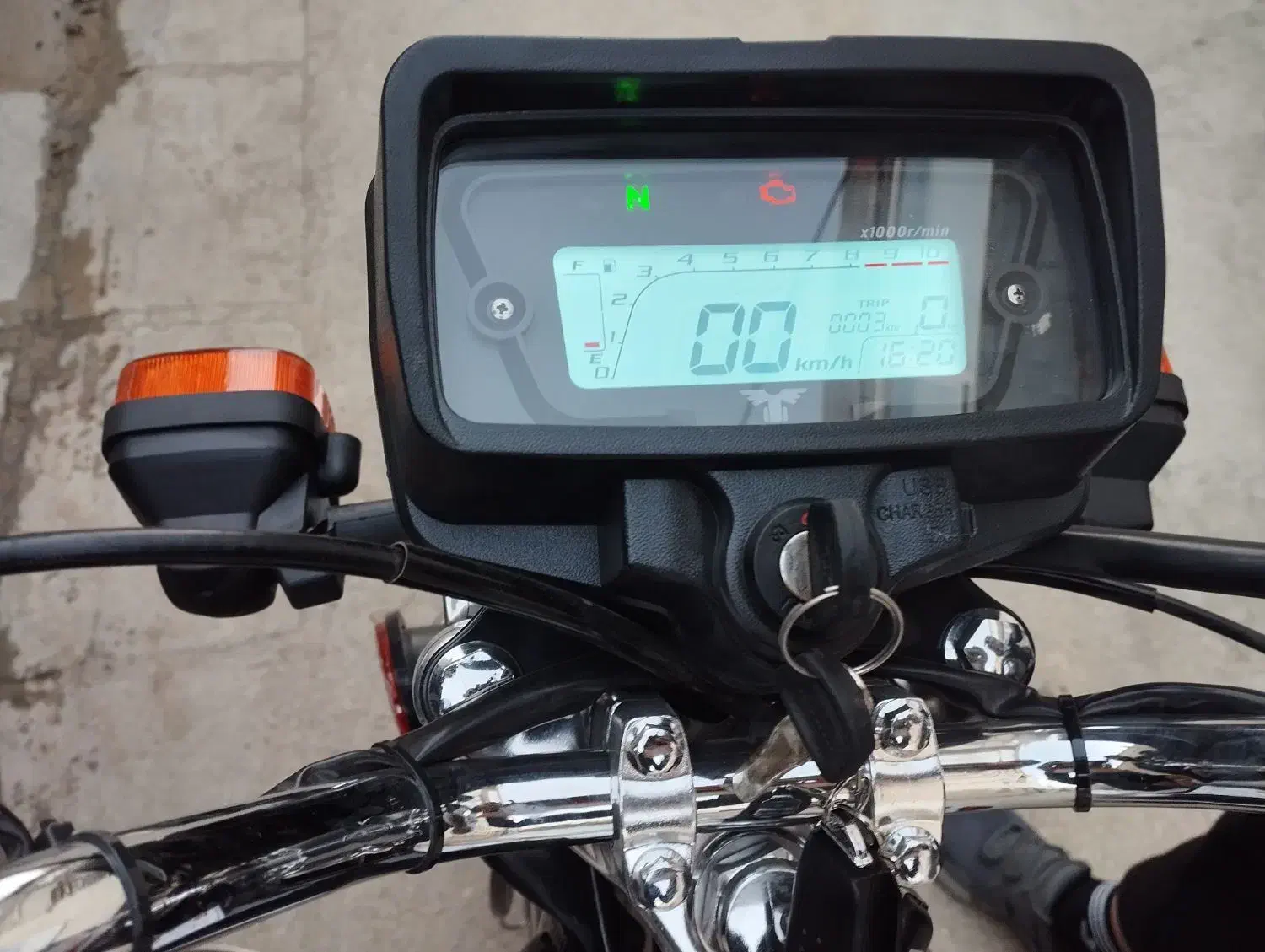 موتور 200 کبیر مدل404 خشک|موتورسیکلت|قروه, |دیوار