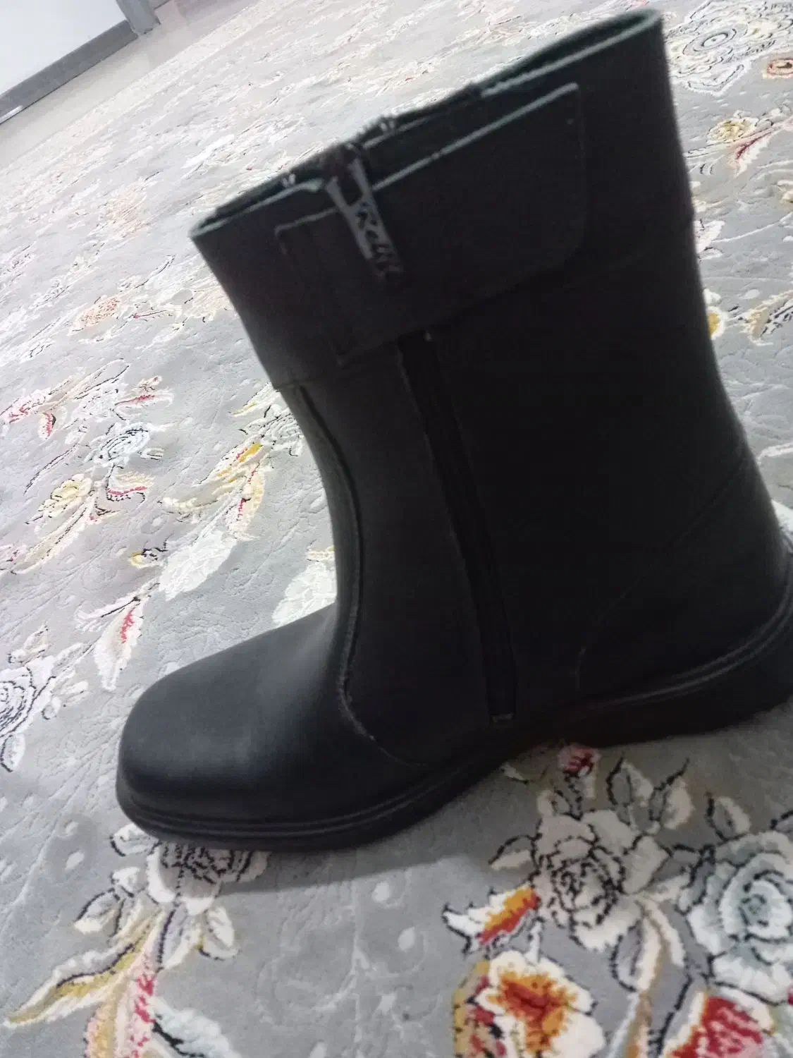 پوتین مردانه|کیف، کفش، کمربند|هشتگرد, فاز ۱ مهستان|دیوار