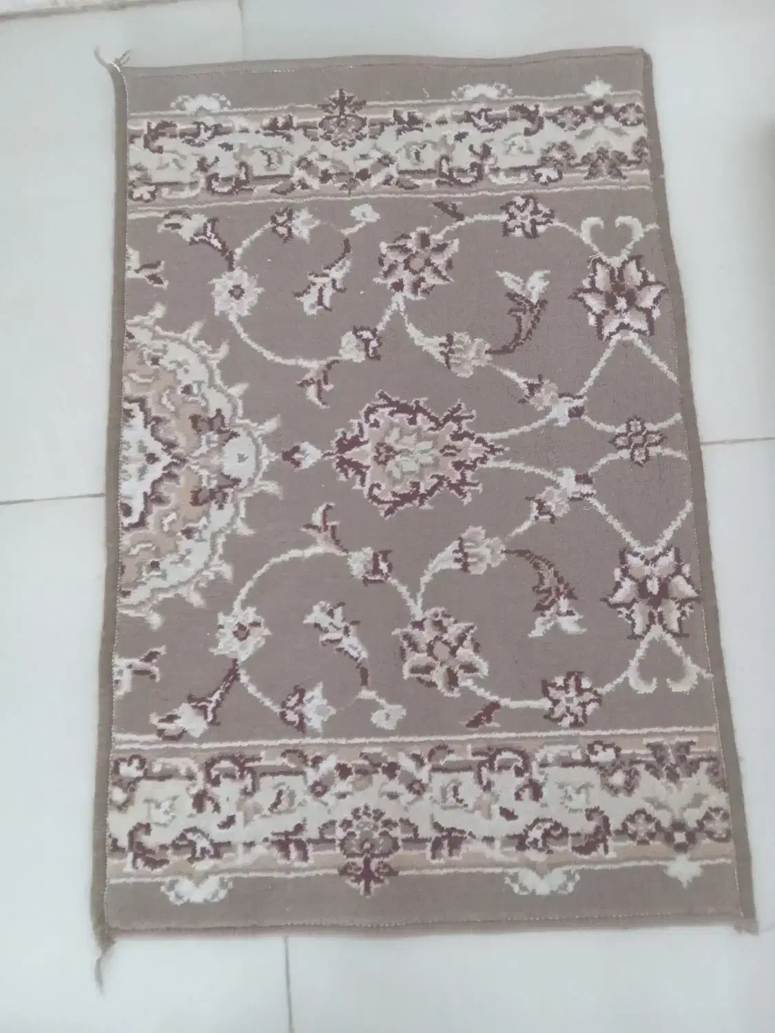 کناره و پادری|فرش|مشهد, گلبرگ شمالی|دیوار