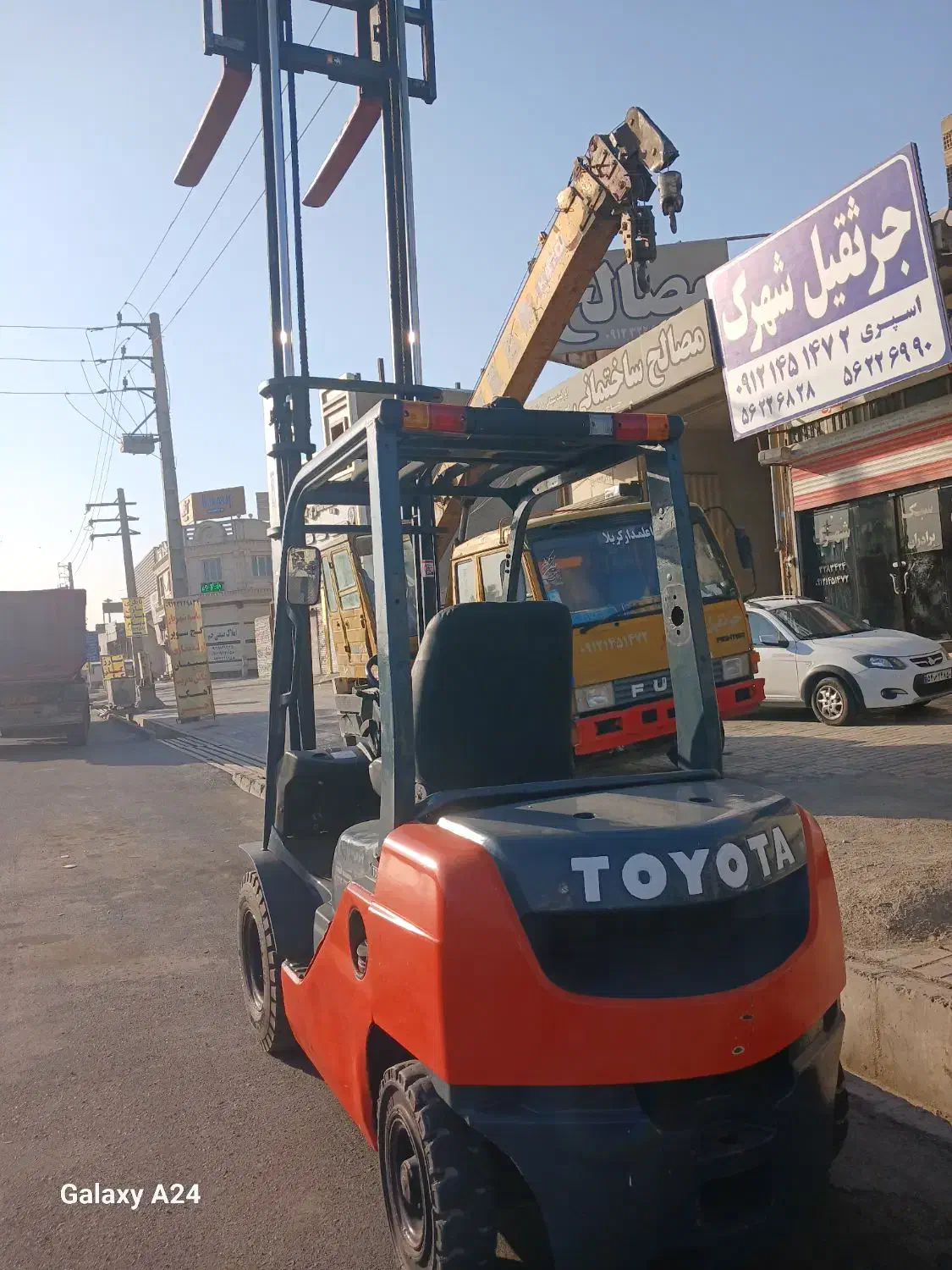 لیفتراک تویوتا ۲/۵ تن ۸f|خودرو سنگین|تهران, شمس‌آباد|دیوار