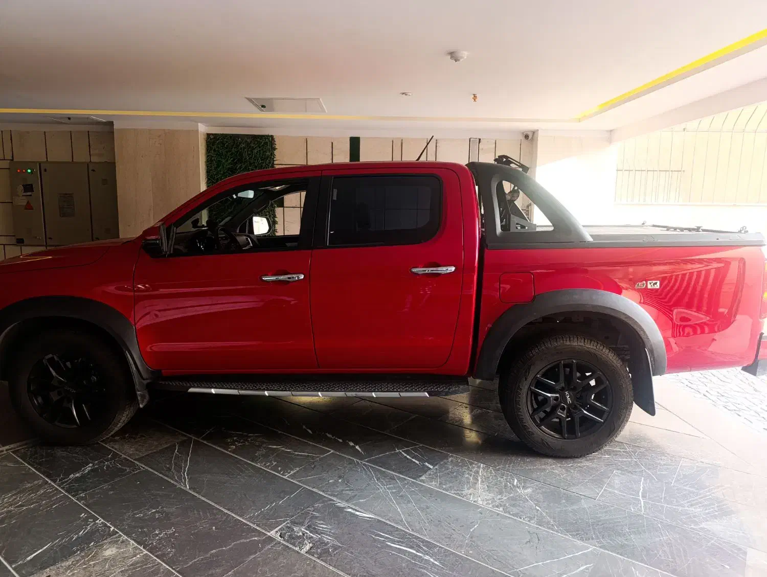 کی ام سی تی ۸ kmc T8|خودرو سواری و وانت|تهران, هفت حوض|دیوار