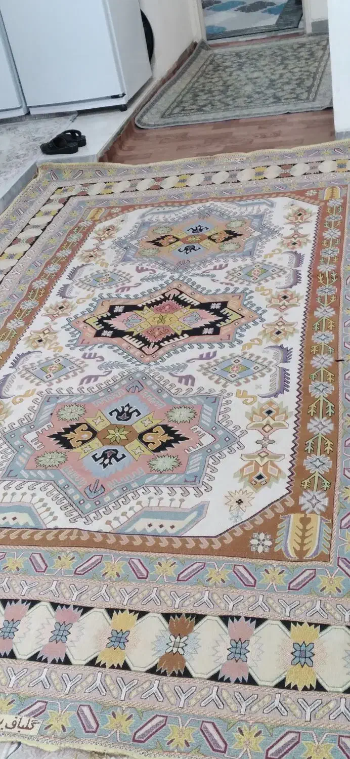 روفرشی|روفرشی|همدان, |دیوار