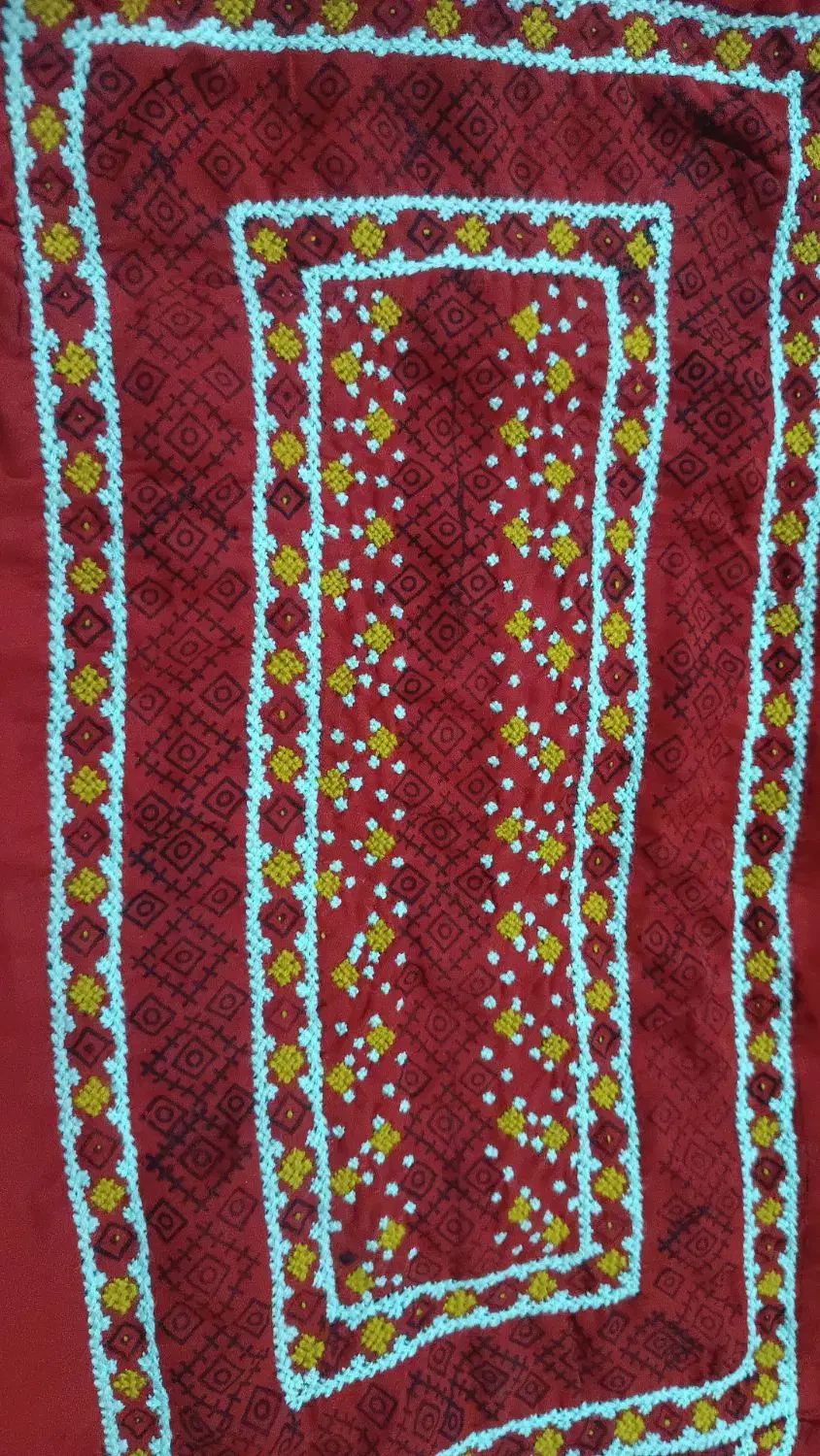 لباس پلیواری|لباس|بمپور, |دیوار