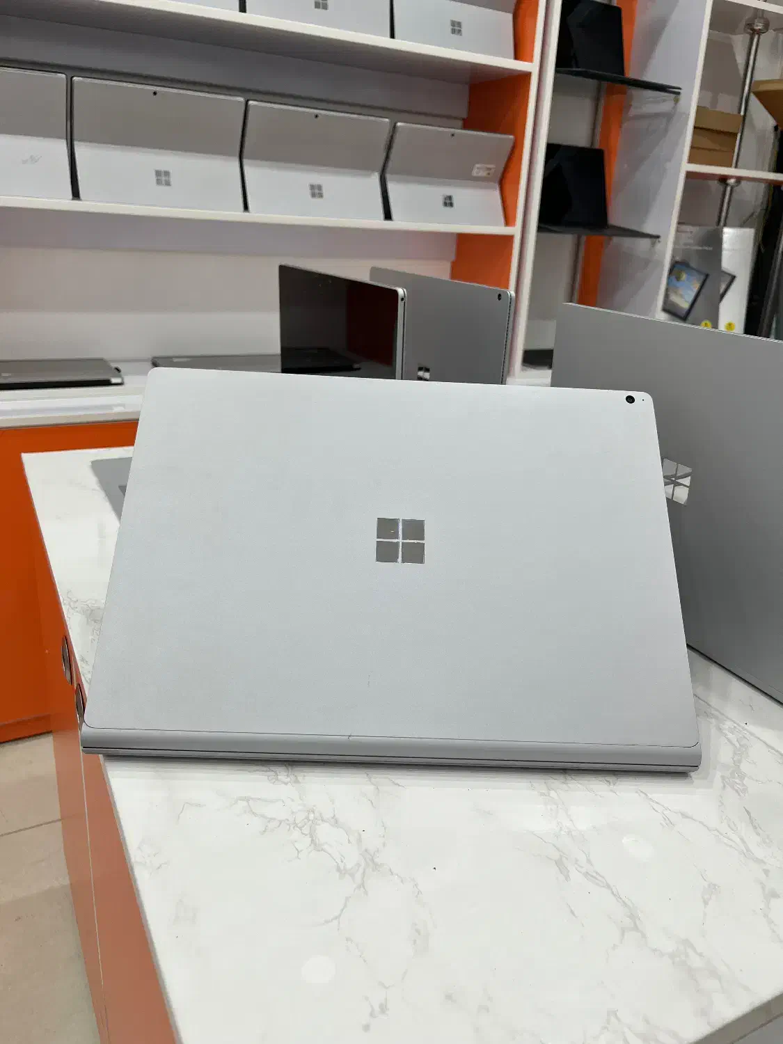 سرفیس بوک ۲ surface book 2  گر۱فیک ۶ گیگ|رایانه همراه|شیراز, ملاصدرا|دیوار