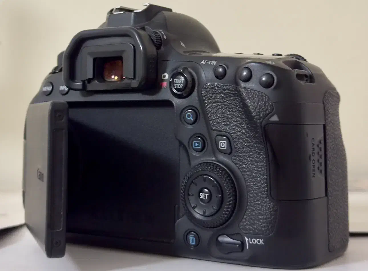 دوربین عکاسی کنون 6d mark ii|دوربین عکاسی و فیلم‌برداری|تهران, فلسطین (میدان انقلاب)|دیوار