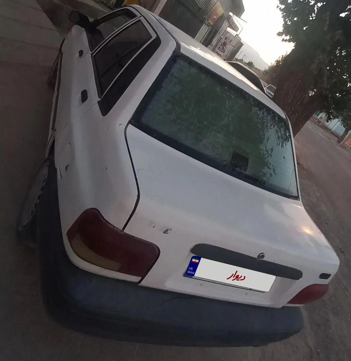 پراید۸۱سفید|خودرو سواری و وانت|پاسارگاد, |دیوار