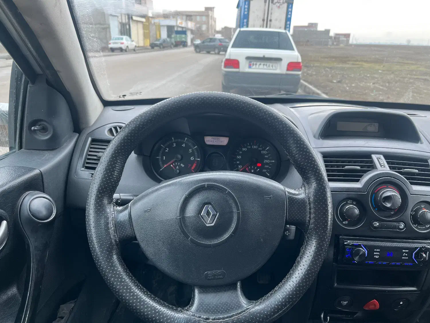 مگان ۱۶۰۰|خودرو سواری و وانت|اردبیل, |دیوار